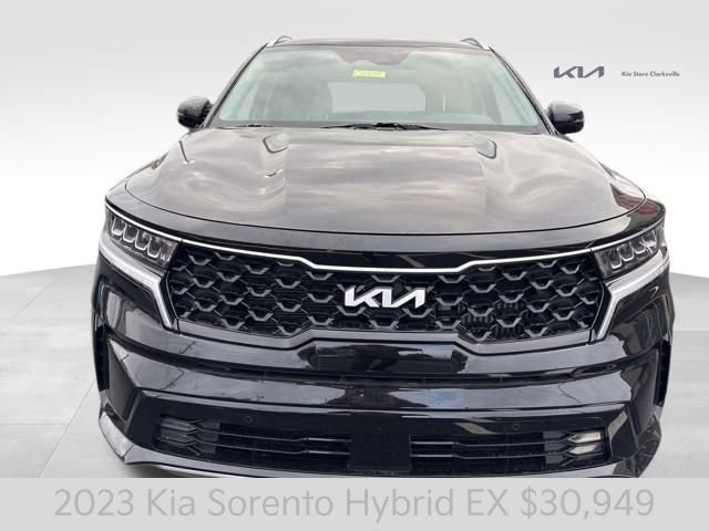 Certified 2023 Kia Sorento EX image 3