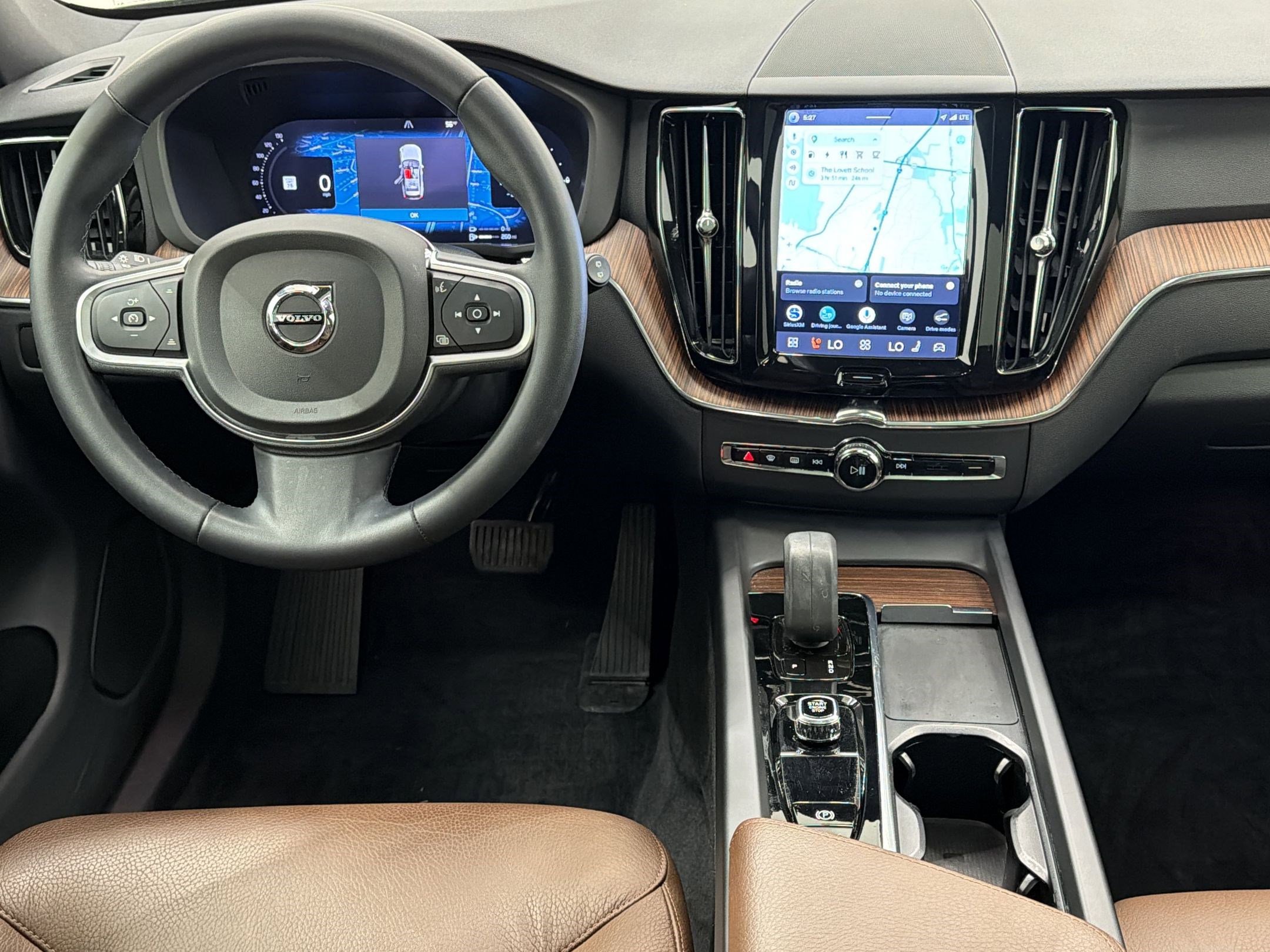 Used 2022 Volvo XC60 T8 Inscription Expression w/ Advanced Package AWD/4WD image 25