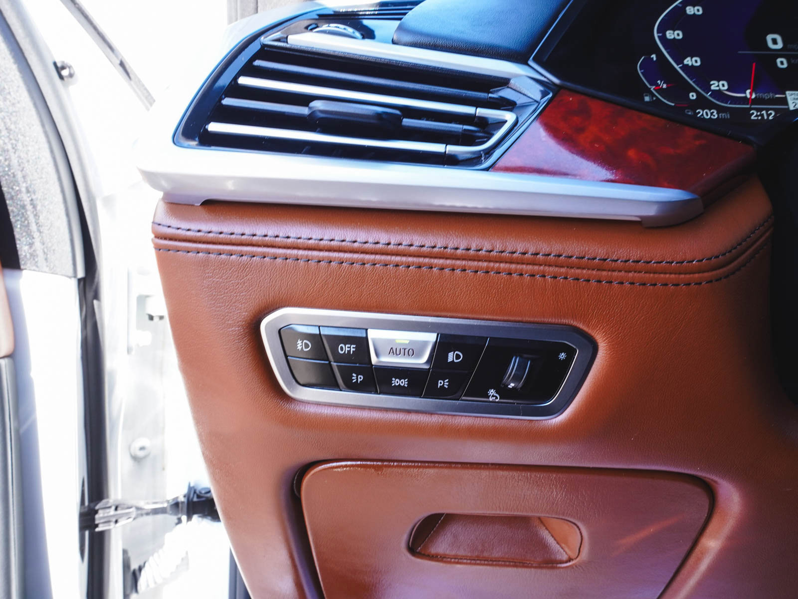 Used 2022 BMW ALPINA XB7 image 24