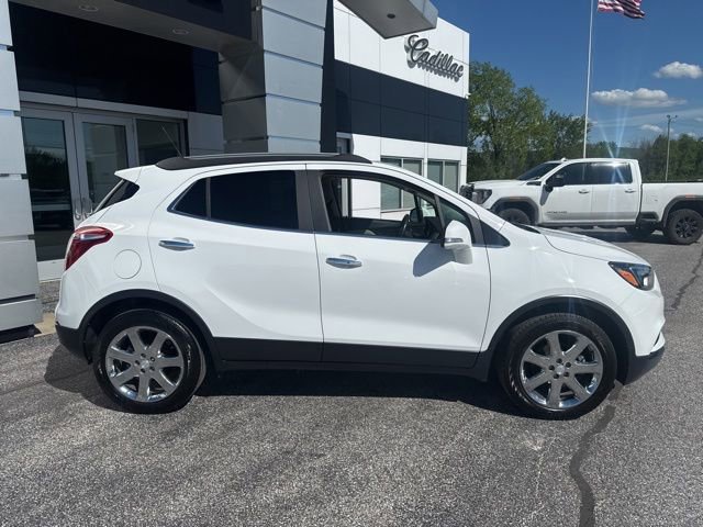 Used 2019 Buick Encore Essence w/ Experience Buick Package AWD/4WD image 8