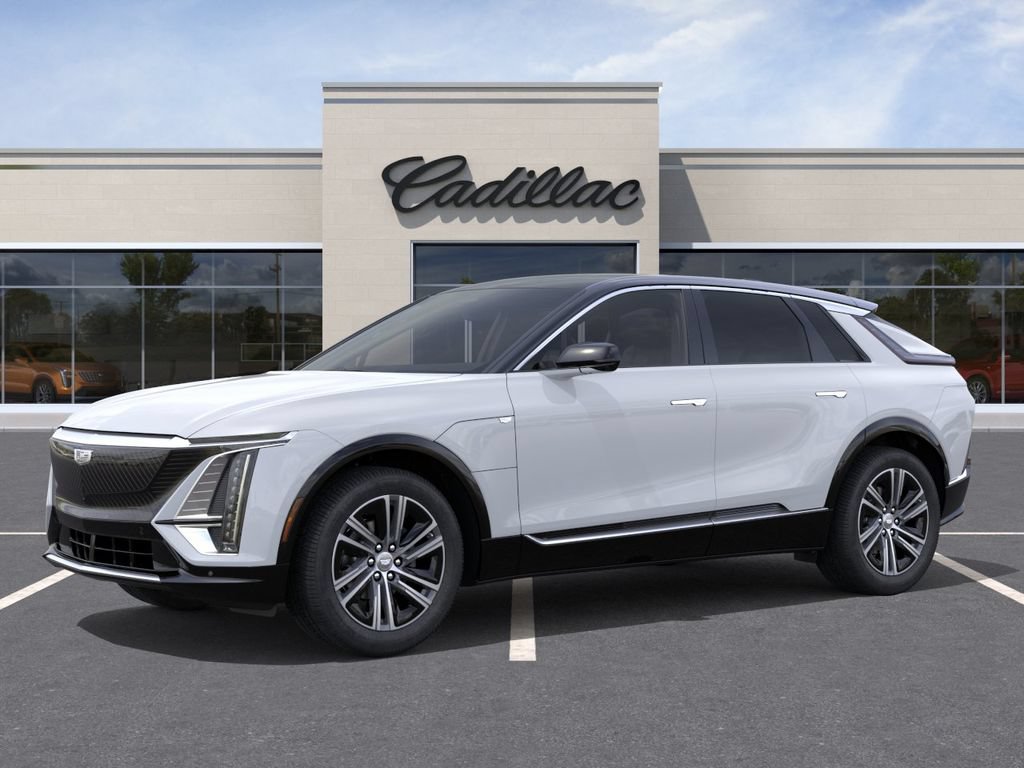 Used 2026 Cadillac Lyriq Premium Luxury AWD/4WD image 2