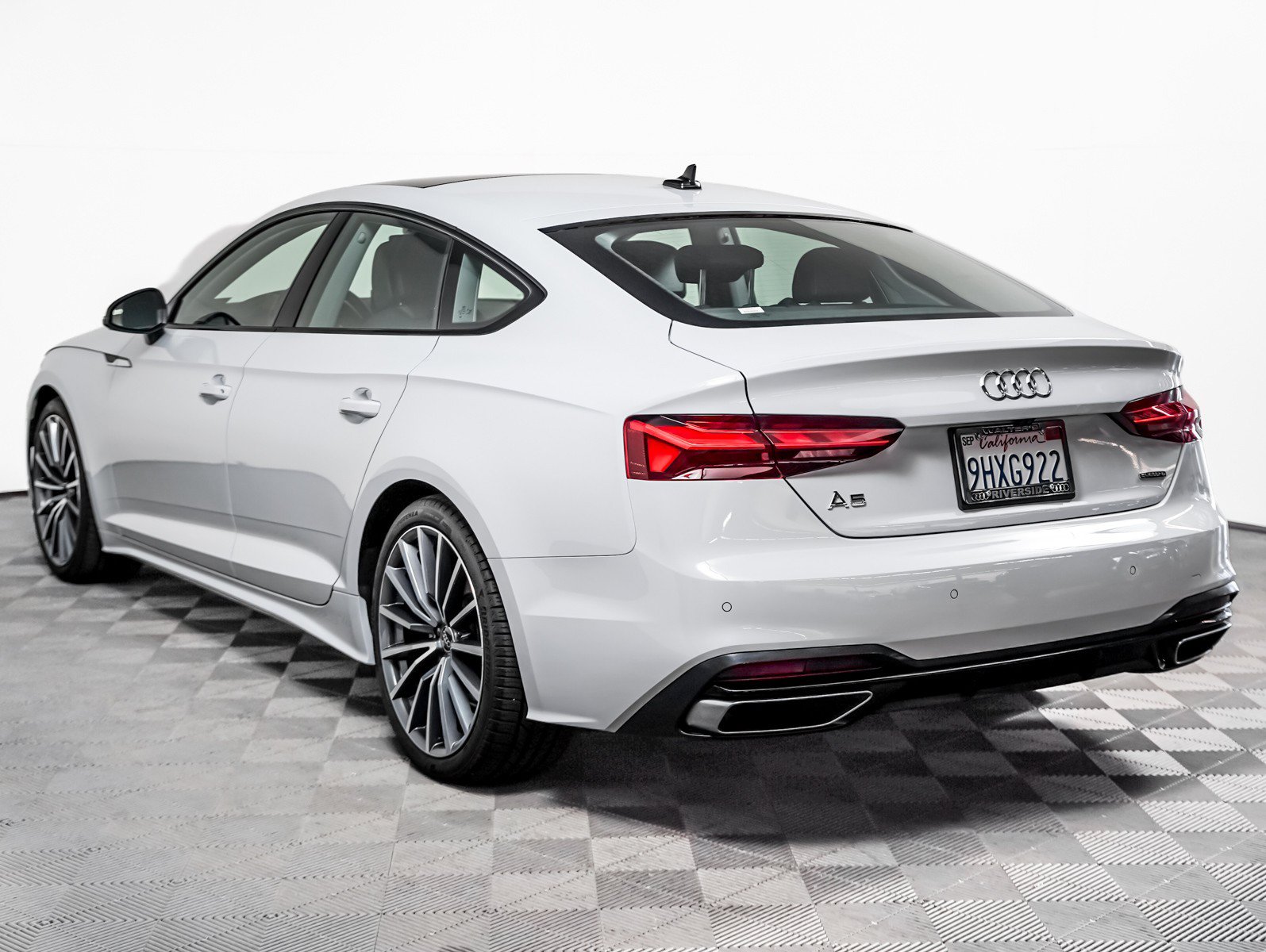 Used 2023 Audi A5 2.0T Premium Plus w/ Premium Plus AWD/4WD image 2