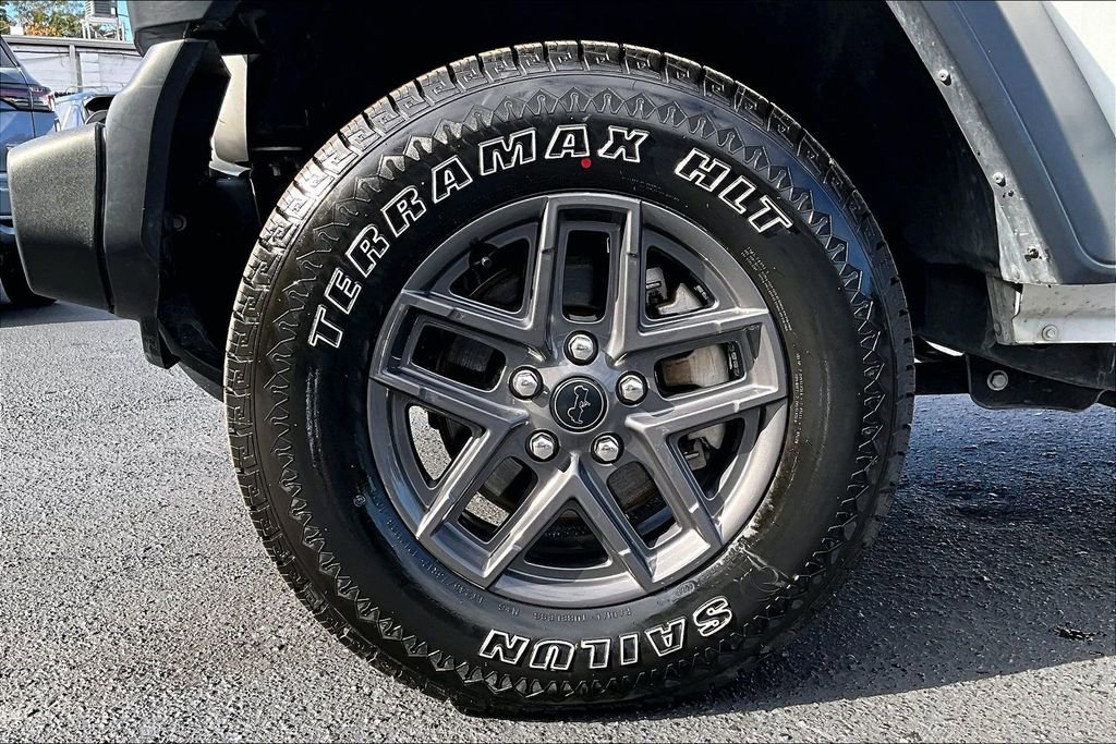Used 2024 Jeep Wrangler Unlimited Sport AWD/4WD image 32