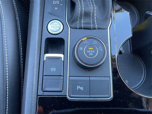 Used 2023 Volkswagen Atlas SE w/ Panoramic Sunroof Package image 23