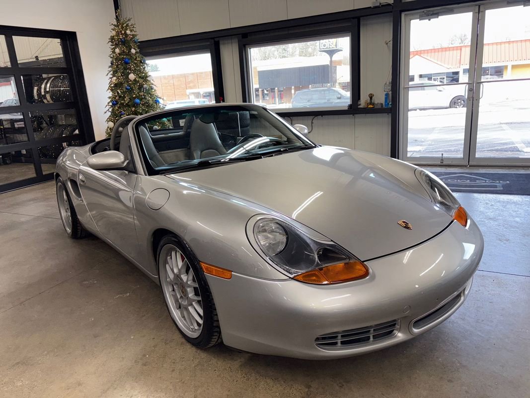 Used 2000 Porsche Boxster S image 20