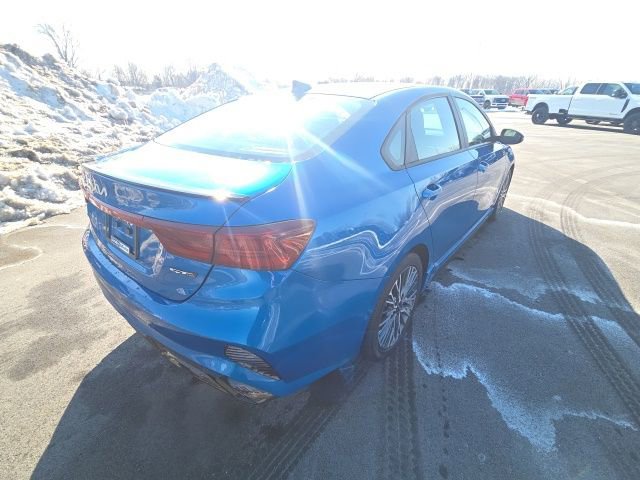 Used 2023 Kia Forte GT-Line w/ GT-Line Premium Package image 4