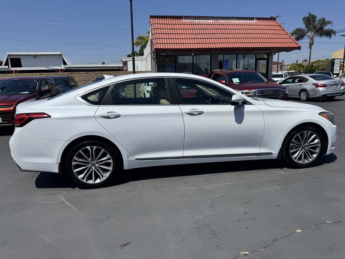 Used 2015 Hyundai Genesis 3.8 RWD image 7