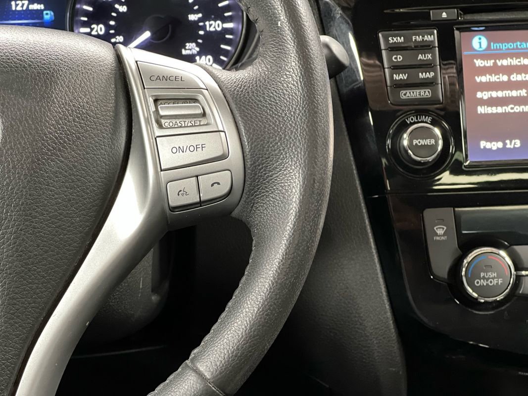 Used 2016 Nissan Rogue SL image 28