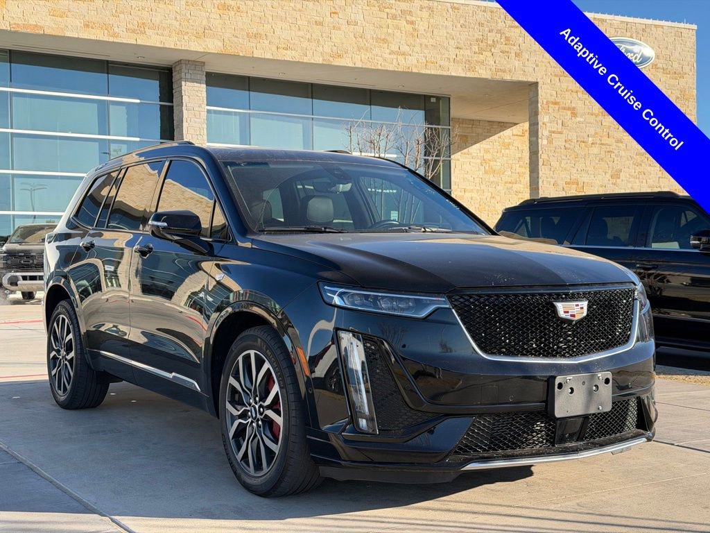 Used 2022 Cadillac XT6 Sport w/ Technology Package image 18