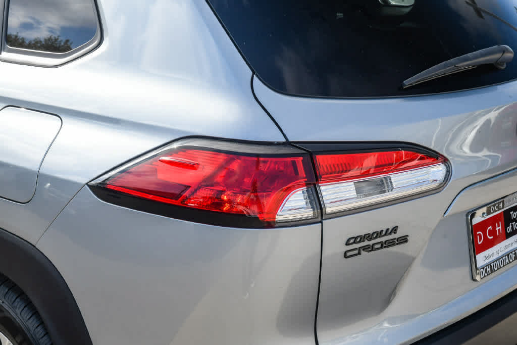 Certified 2023 Toyota Corolla Cross AWD Hybrid image 6