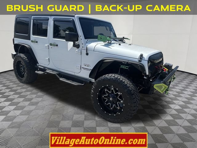 Used 2016 Jeep Wrangler Unlimited Sahara w/ Connectivity Group AWD/4WD image 5