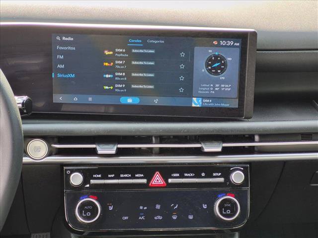 Used 2025 Hyundai Santa Cruz SEL FWD image 13