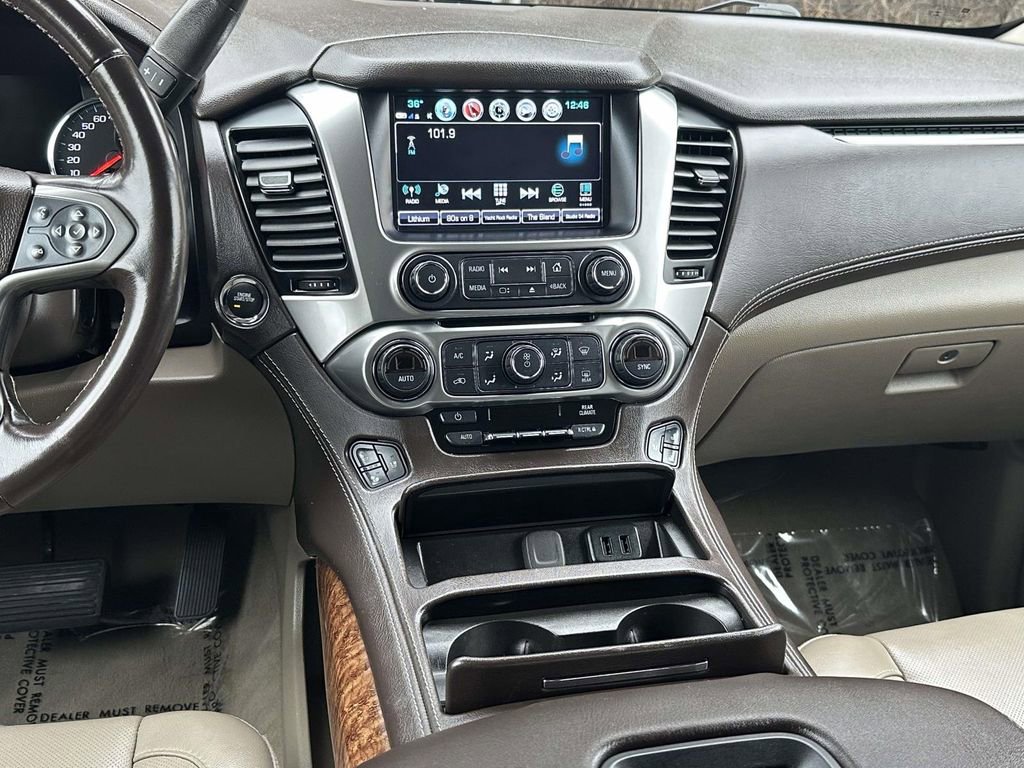 Used 2020 Chevrolet Suburban Premier w/ Premier 6.2L Value Package image 17