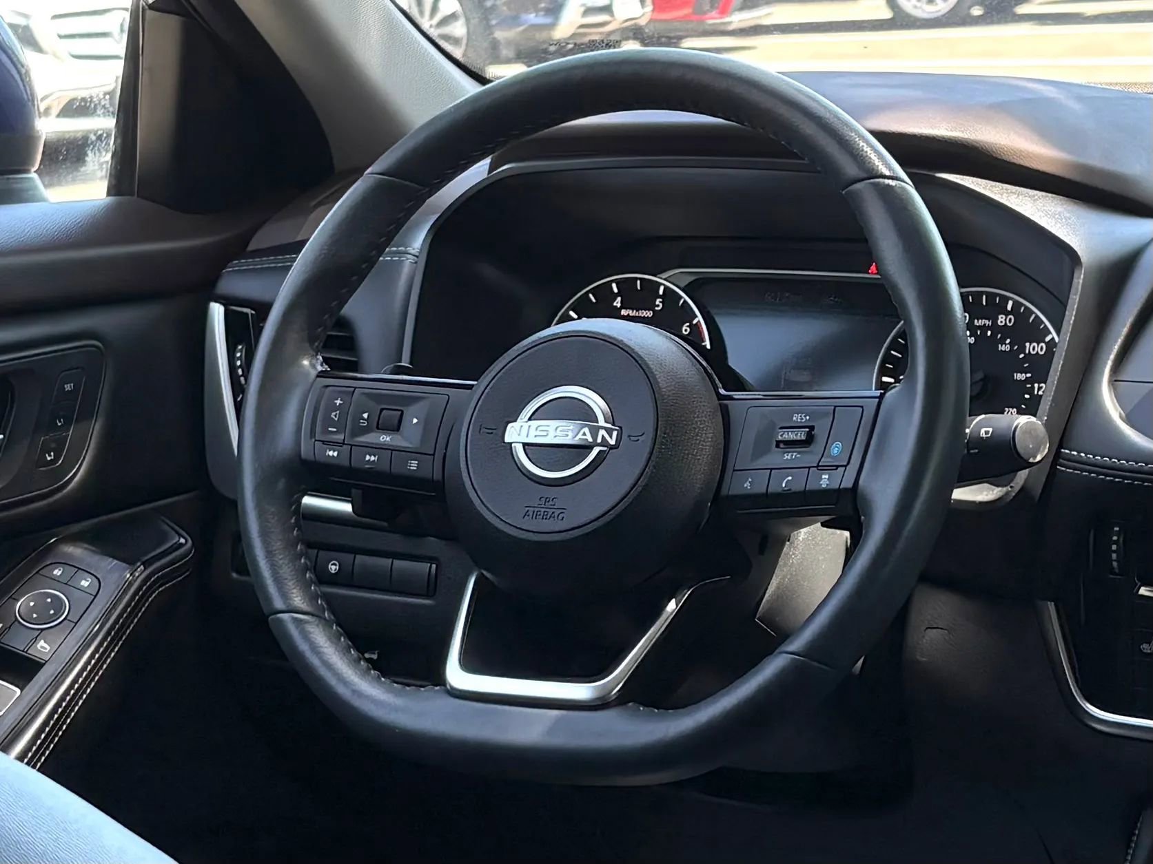 Used 2023 Nissan Rogue SL AWD/4WD image 25