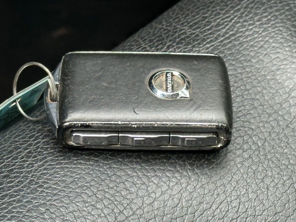 Used 2019 Volvo XC60 T5 Inscription image 32