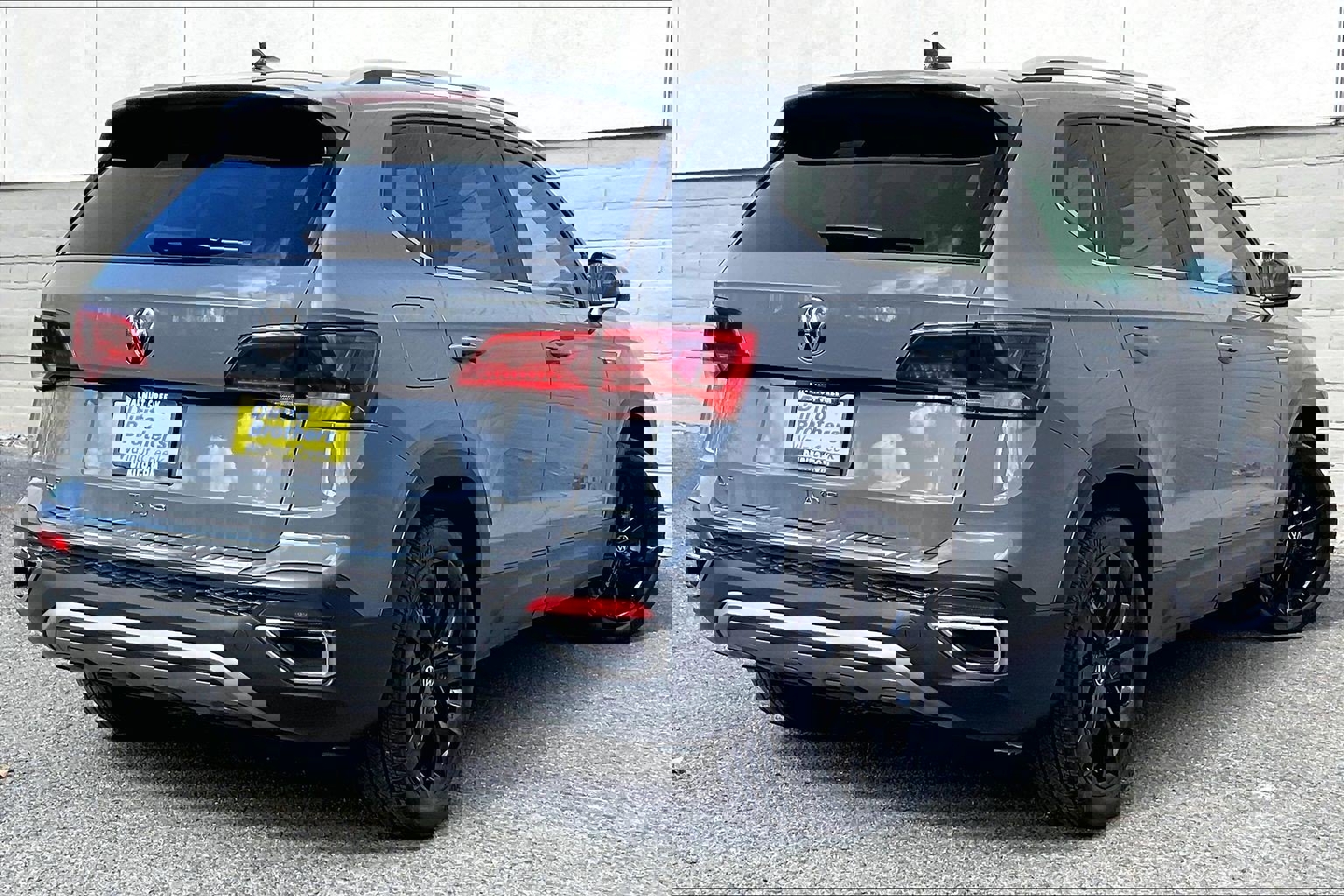 Certified 2023 Volkswagen Taos SE w/ Black Wheel Package image 13