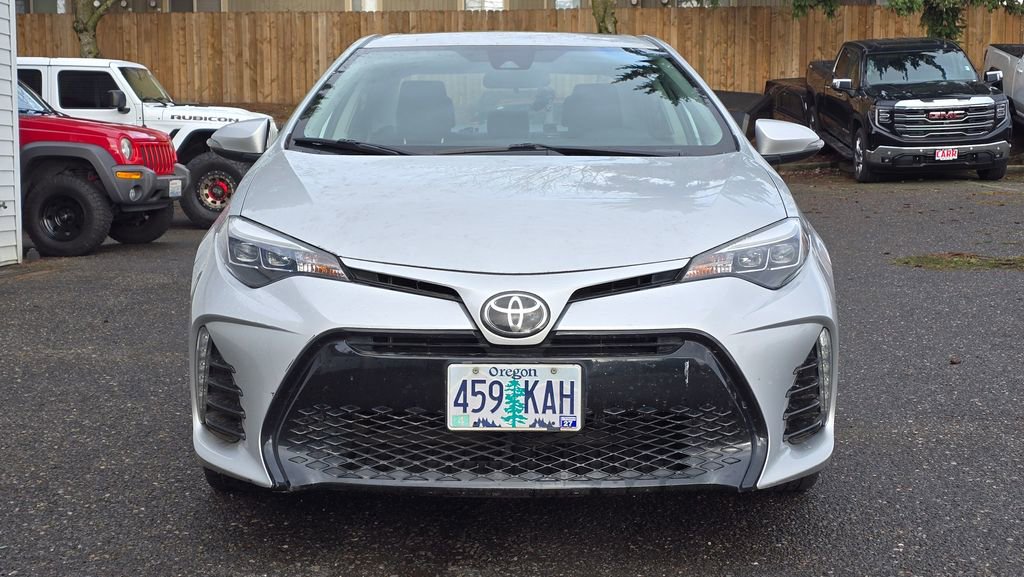 Used 2017 Toyota Corolla XSE image 8