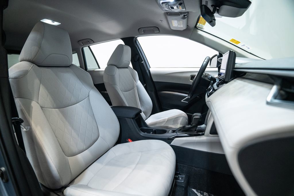 Certified 2023 Toyota Corolla Cross LE image 15