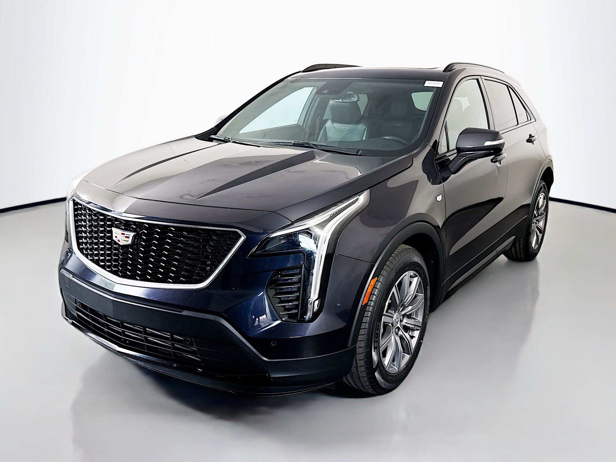 Used 2023 Cadillac XT4 Sport FWD image 4