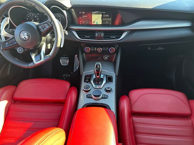 Used 2024 Alfa Romeo Stelvio Veloce image 24