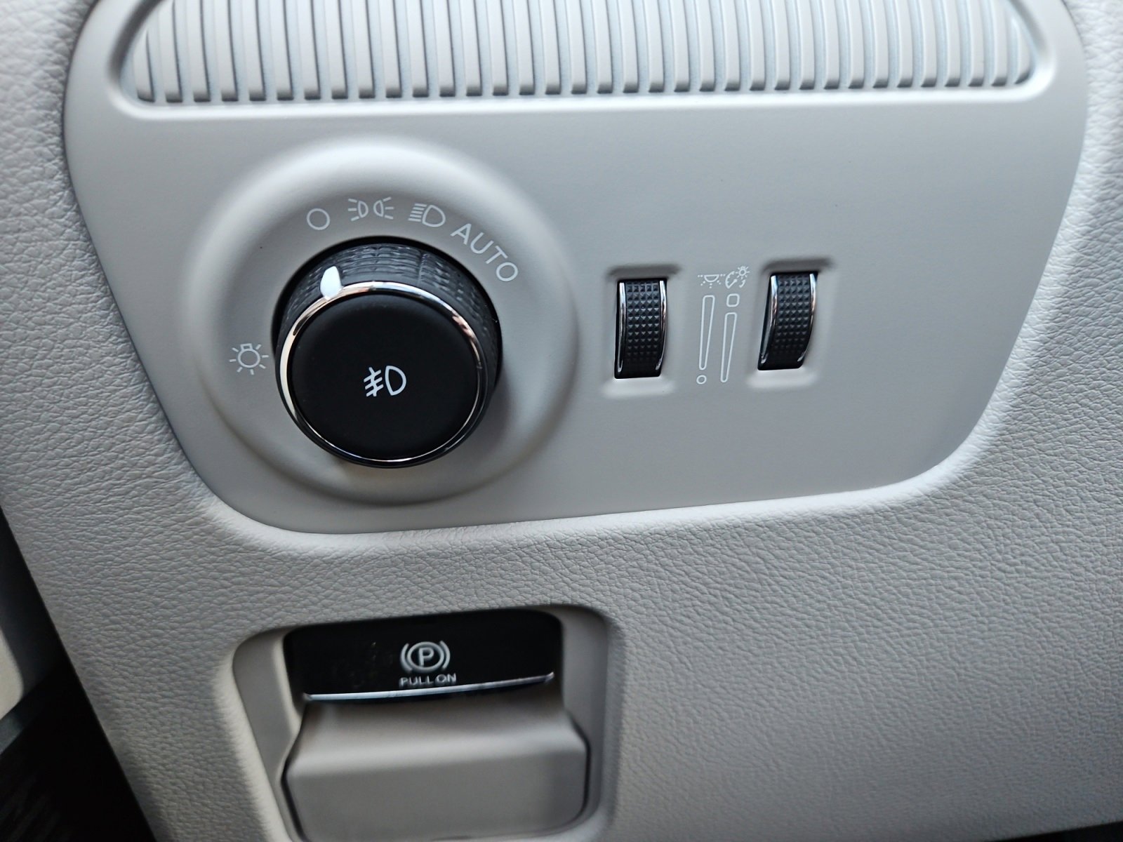 New 2025 Jeep Wagoneer 4WD image 23