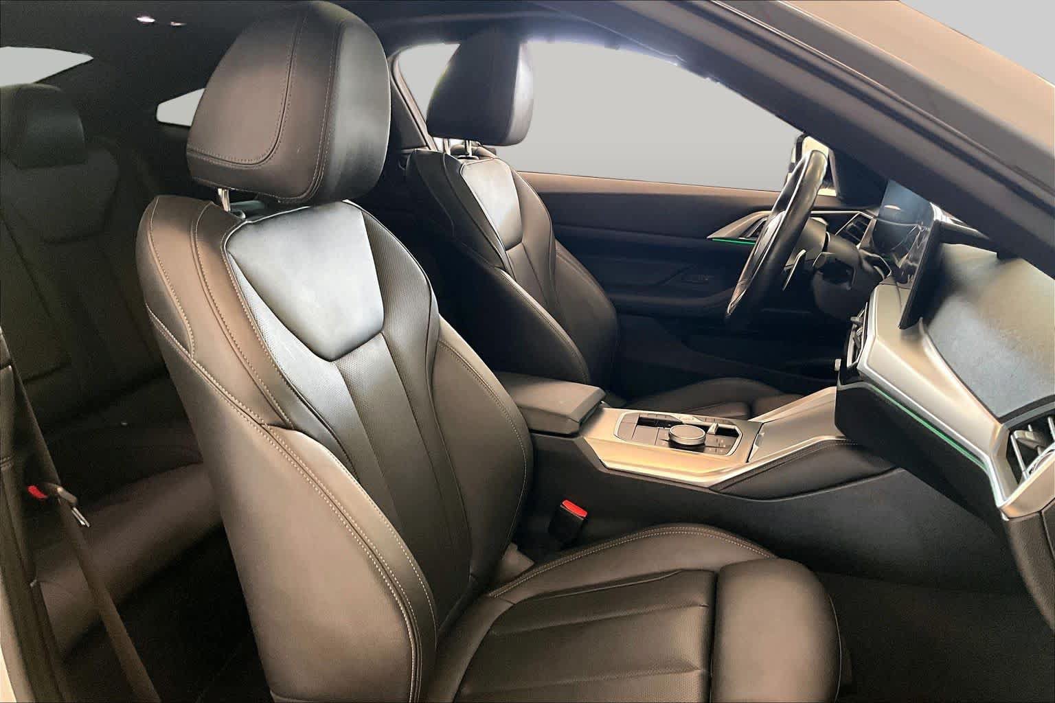 Used 2024 BMW M440i Coupe w/ Premium Package RWD image 8
