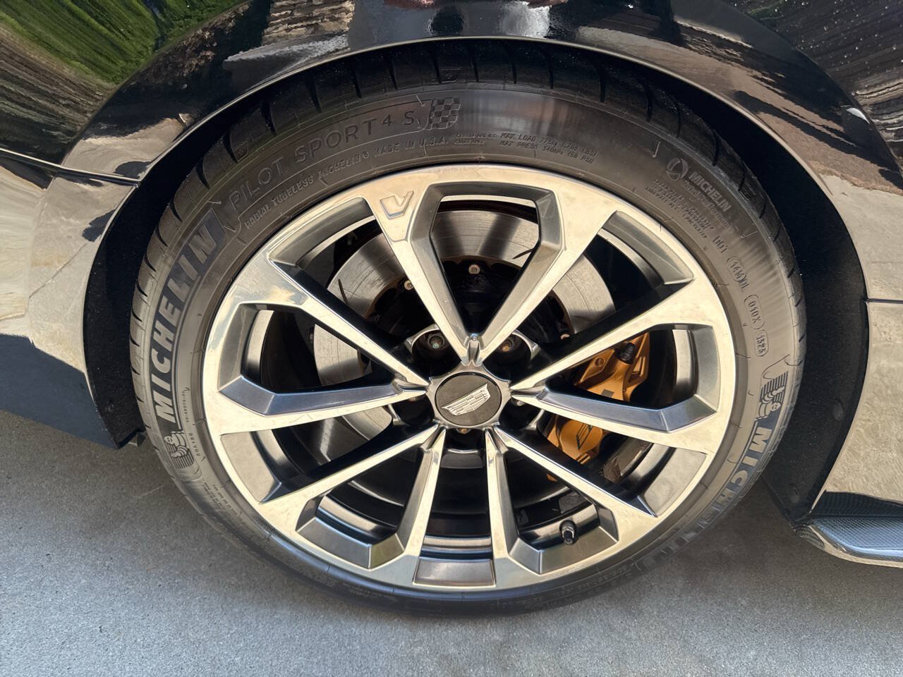 Used 2016 Cadillac ATS V w/ Luxury Package RWD image 20