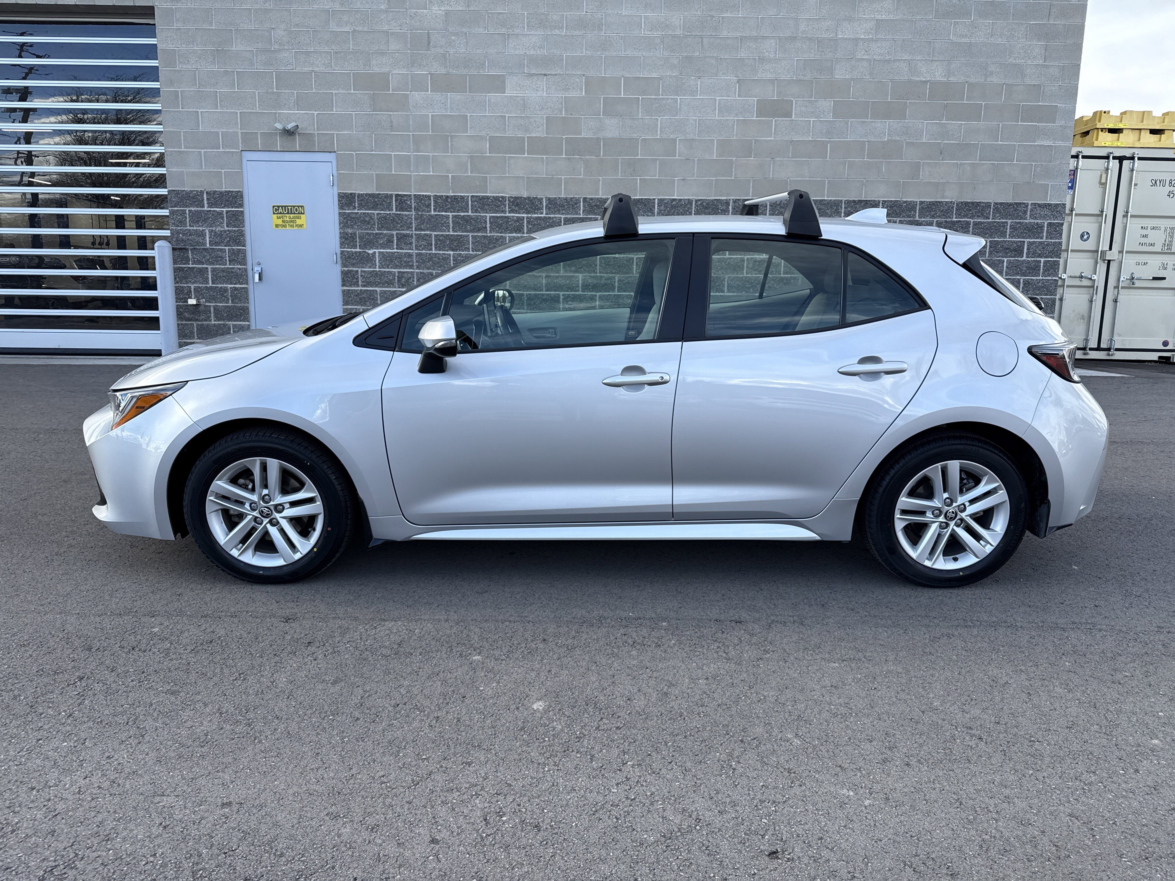 Used 2019 Toyota Corolla SE image 3
