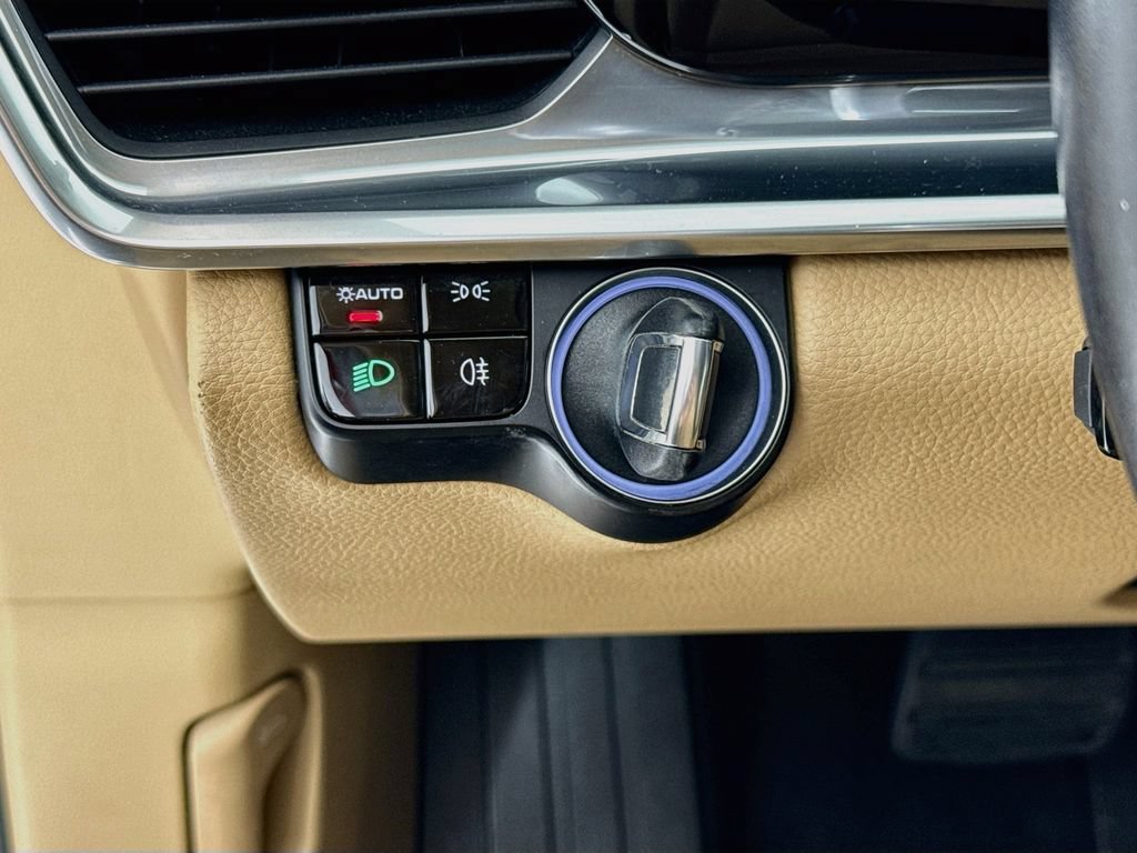 Certified 2019 Porsche Panamera 4 AWD/4WD image 14