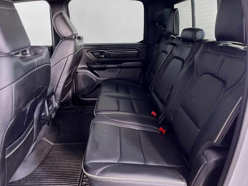 Used 2022 RAM 1500 Limited w/ Body-Colour Bumper Group AWD/4WD image 32
