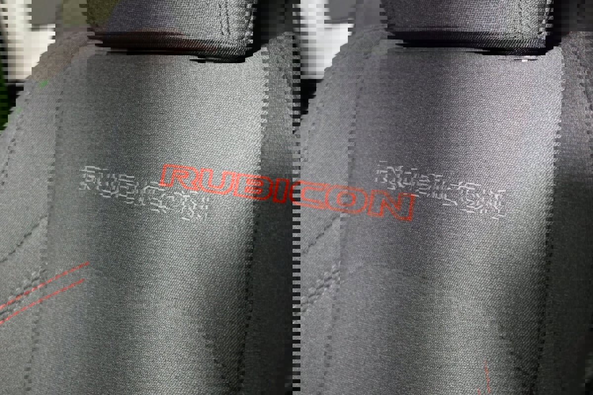 Used 2025 Jeep Wrangler Unlimited Rubicon image 50