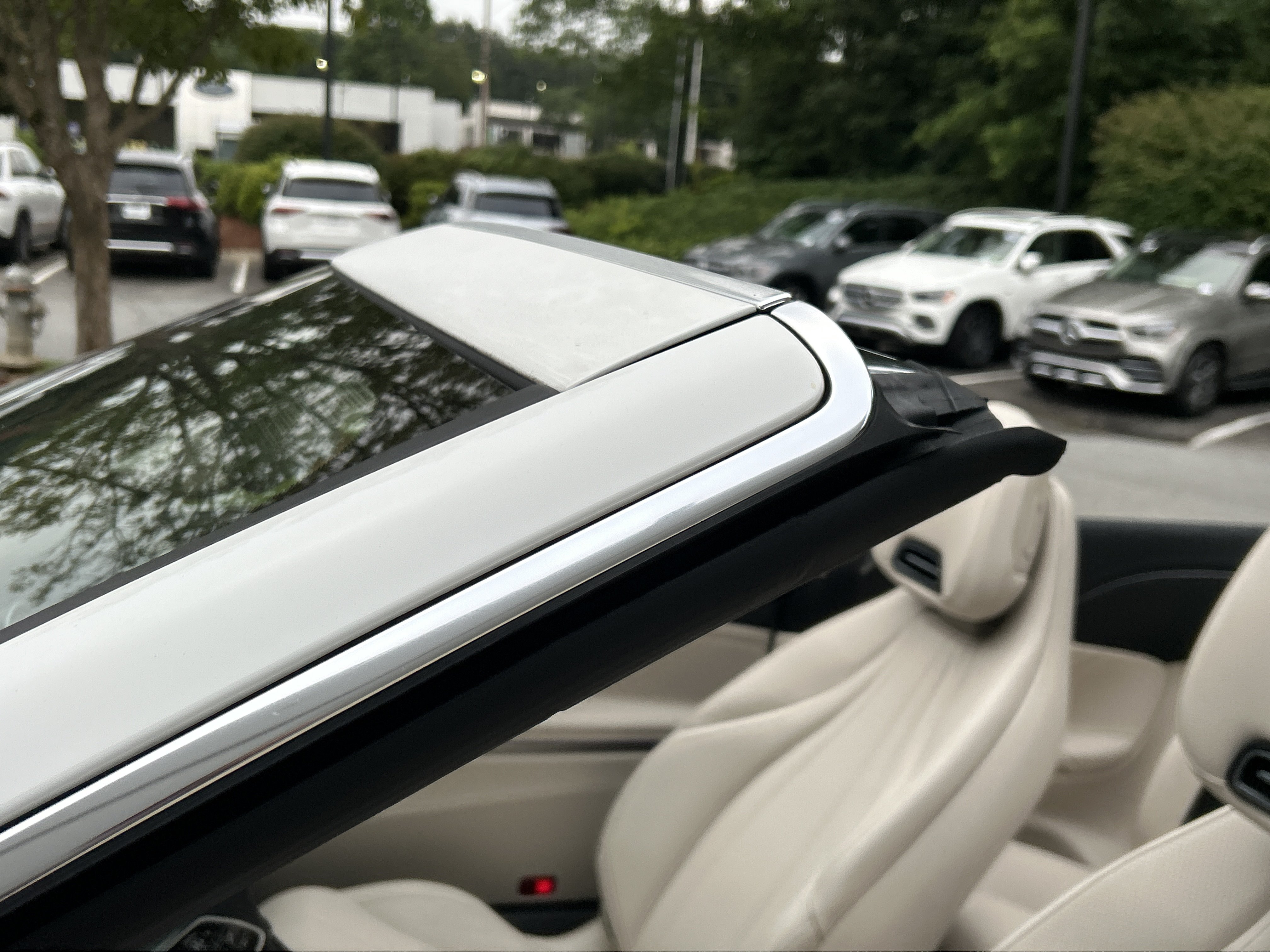 Certified 2025 Mercedes-Benz CLE 300 4MATIC Cabriolet image 57