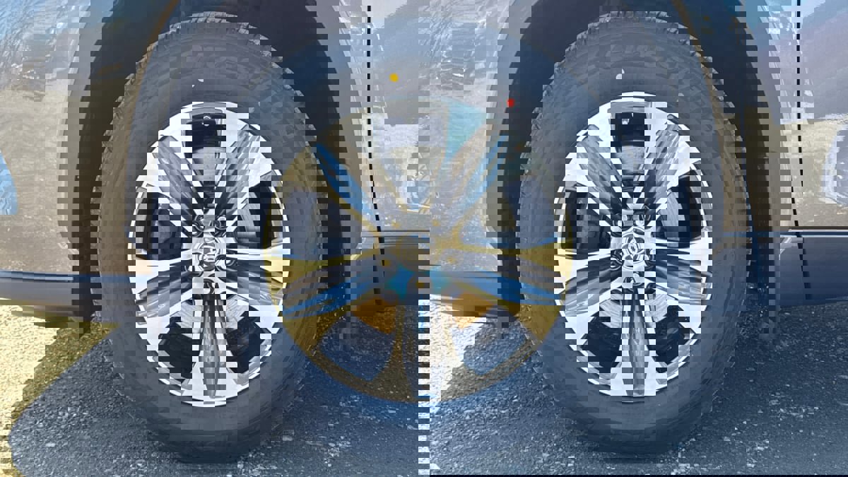 Used 2022 Toyota Highlander XLE image 25