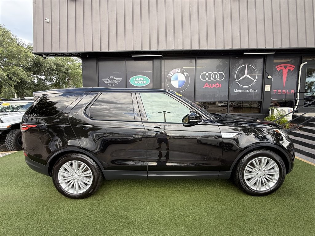 Used 2017 Land Rover Discovery HSE Luxury AWD/4WD image 8