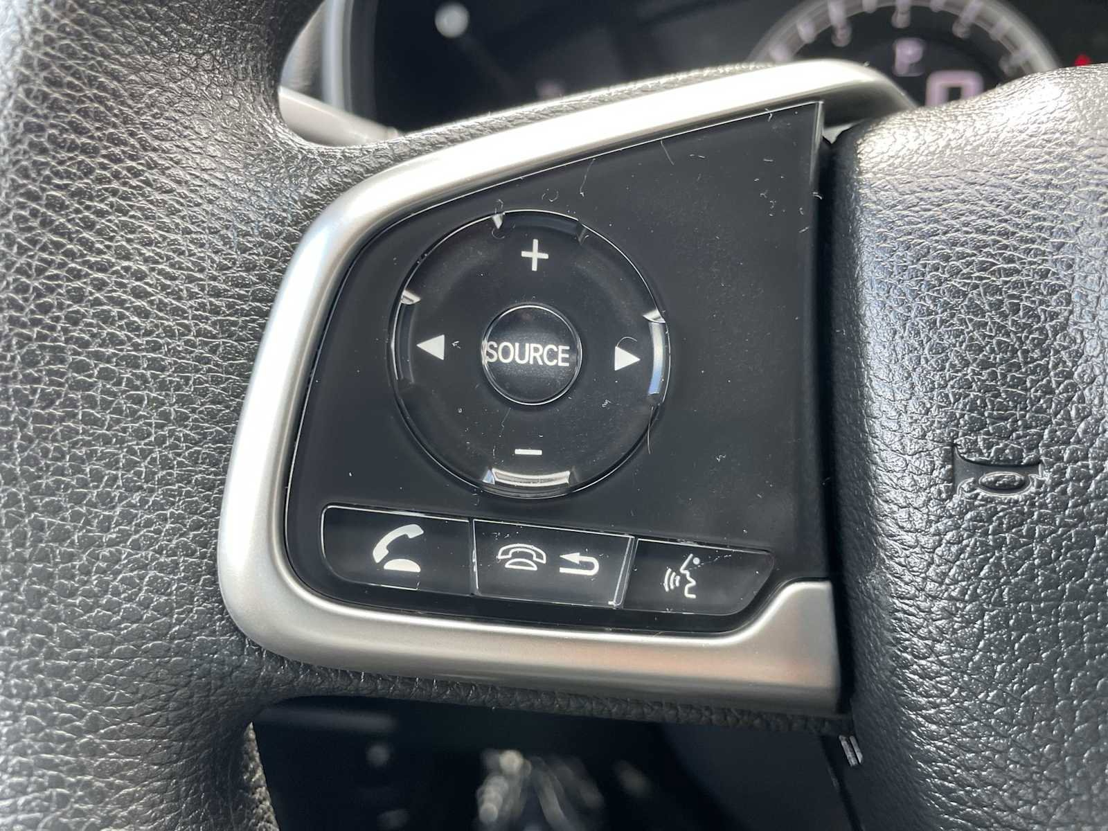 Used 2018 Honda CR-V LX image 14