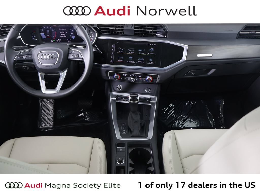 Certified 2025 Audi Q3 2.0T Premium w/ Convenience Package AWD/4WD image 24