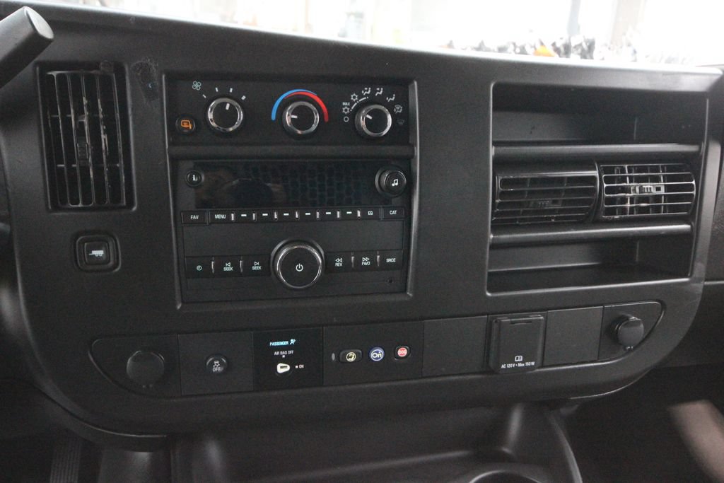Used 2023 GMC Savana 2500 Extended RWD image 19