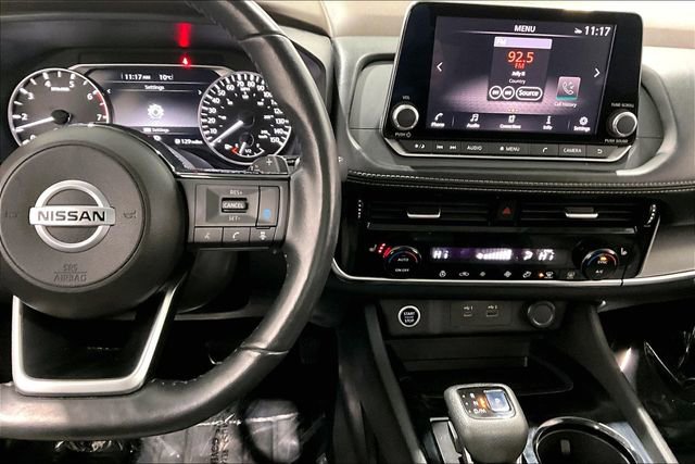 Used 2021 Nissan Rogue SV image 12