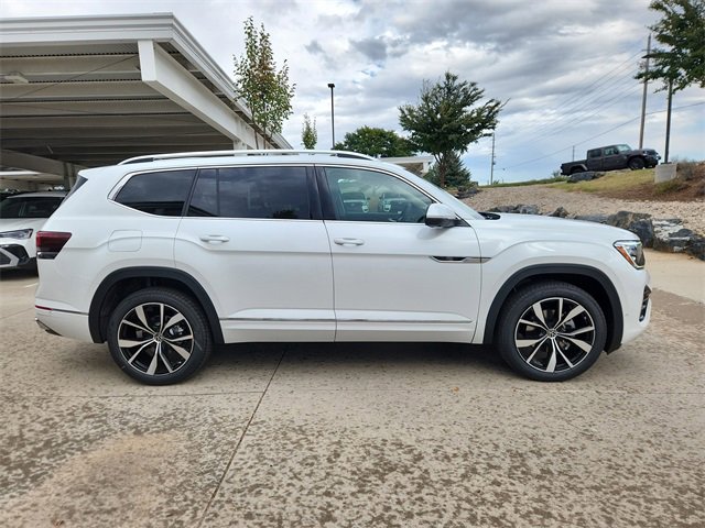 New 2026 Volkswagen Atlas SEL Premium R-Line image 2