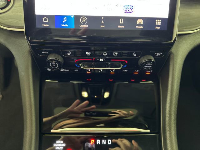 Used 2023 Jeep Grand Cherokee 30th Anniversary image 23
