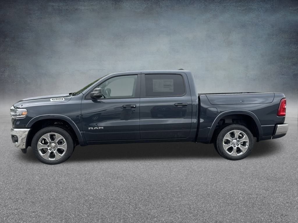 New 2026 RAM 1500 4x4 Crew Cab image 3