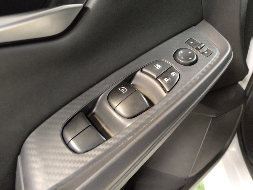 Used 2025 Nissan Sentra SV image 27