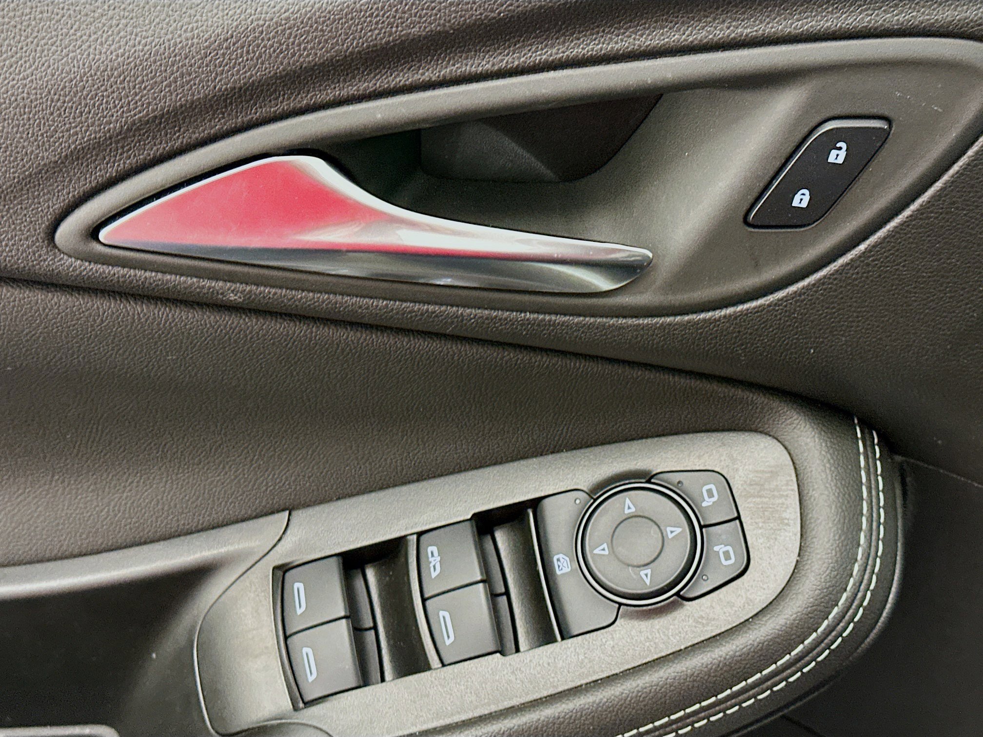 Used 2025 Buick Encore GX Preferred image 15