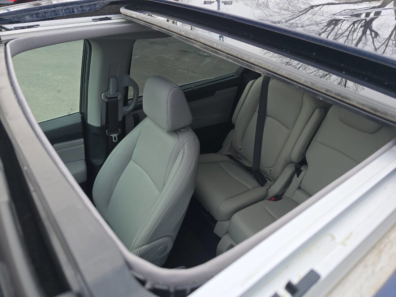 Used 2023 Honda Odyssey EX-L image 19