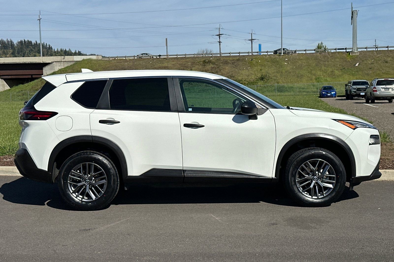 Used 2021 Nissan Rogue S video 2