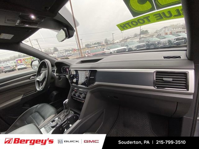 Used 2023 Volkswagen Atlas Cross Sport SEL Premium R-Line image 31