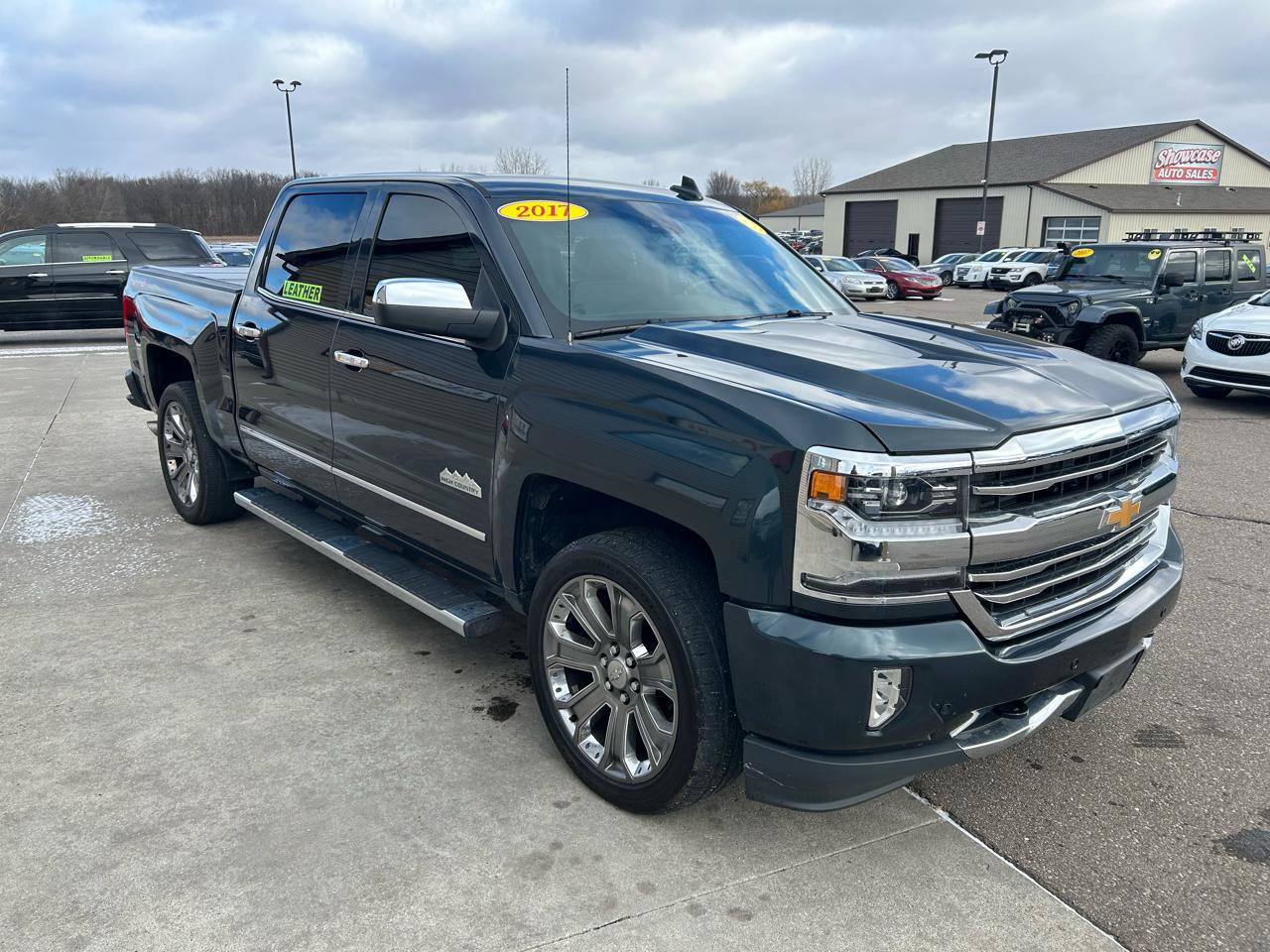 Used 2017 Chevrolet Silverado 1500 High Country image 3