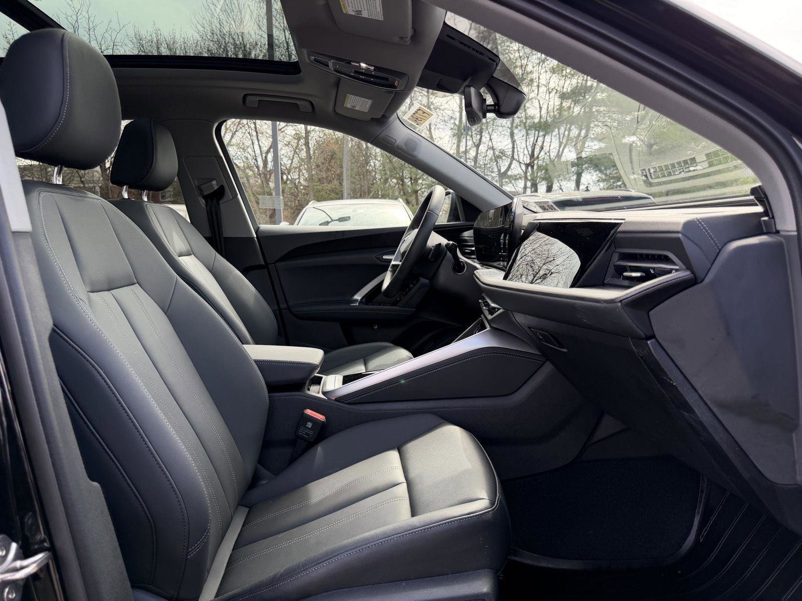 Used 2025 Audi Q5 Premium Plus w/ Premium Plus image 15