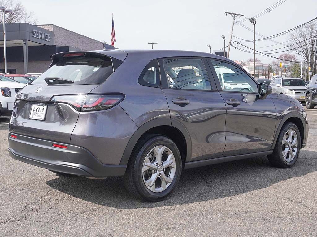 Used 2023 Honda HR-V LX image 7