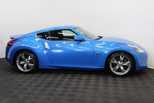 Used 2009 Nissan 370Z Coupe w/ Sport Pkg RWD image 4